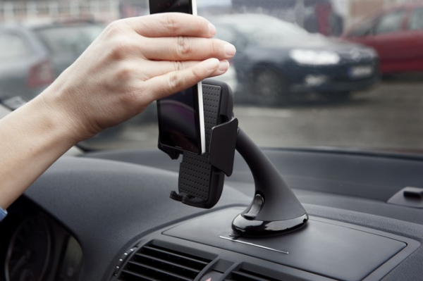 Univerzális GoGEN telefontartó - feketeTelefon- és GPS navigációtartó. 4" - 5,7" átmérőhöz, 360°-kal forgatható, kihúzható karok - Image 3